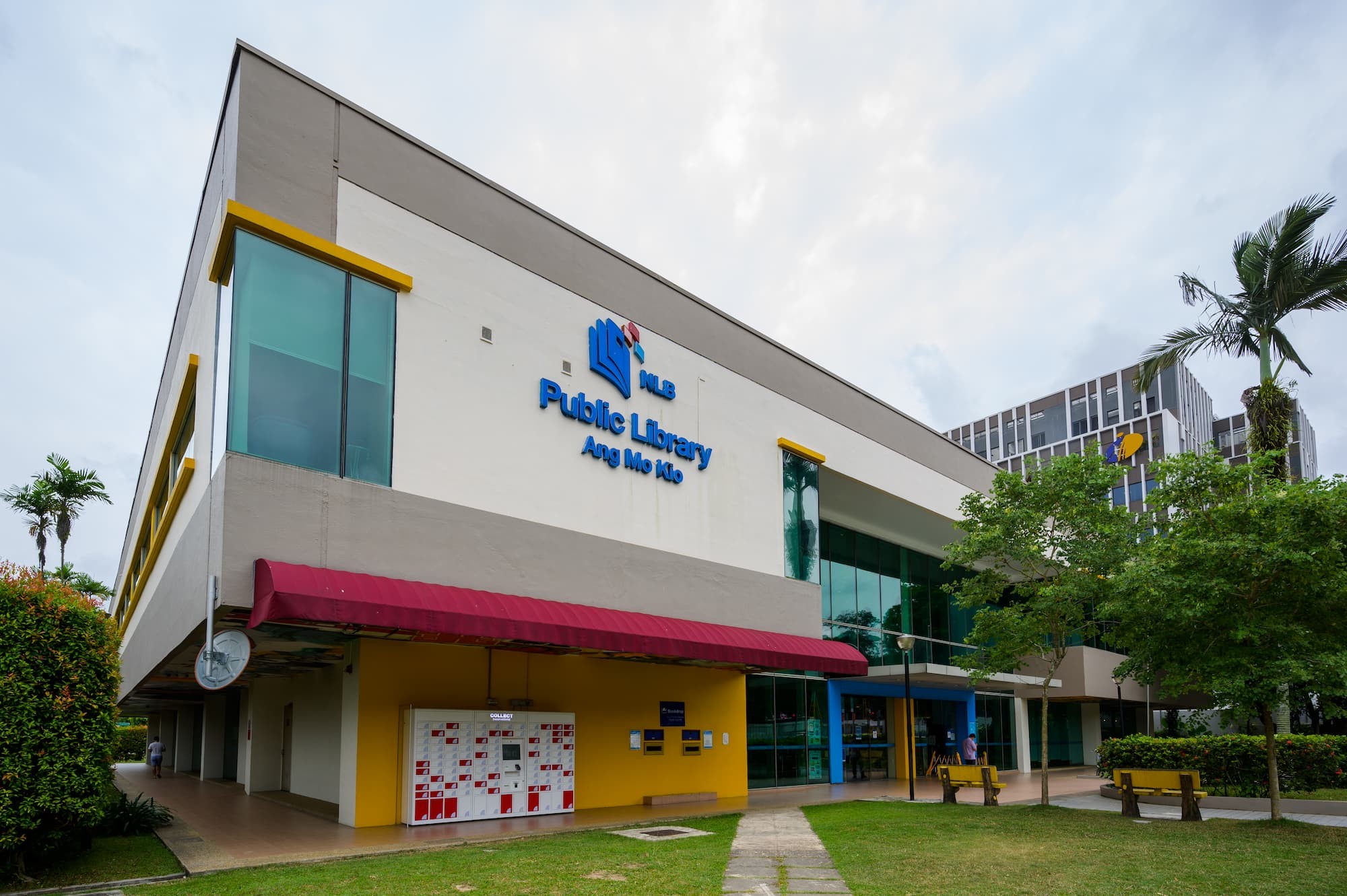Ang Mo Kio Public Library